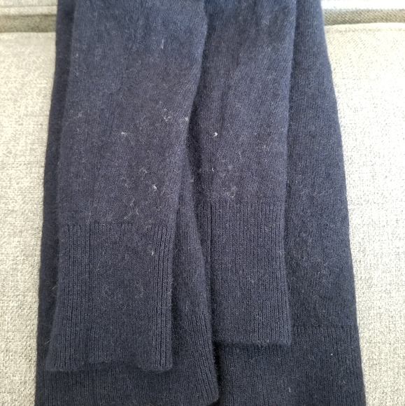 XS Banana Republic Sweater - Picture 12 of 12